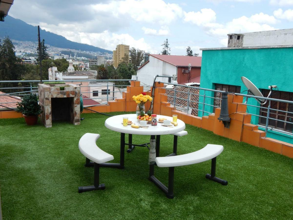 Hotel Olympus Plaza Quito Exterior foto